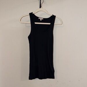GAP Black Ribbed Scoop Tank Top
